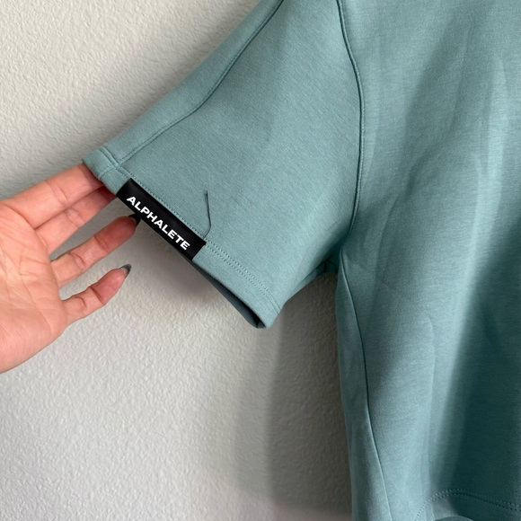 Alphalete Teal ELMTS Half Sleeve Hoodie. Size Medium - Picture 4 of 7